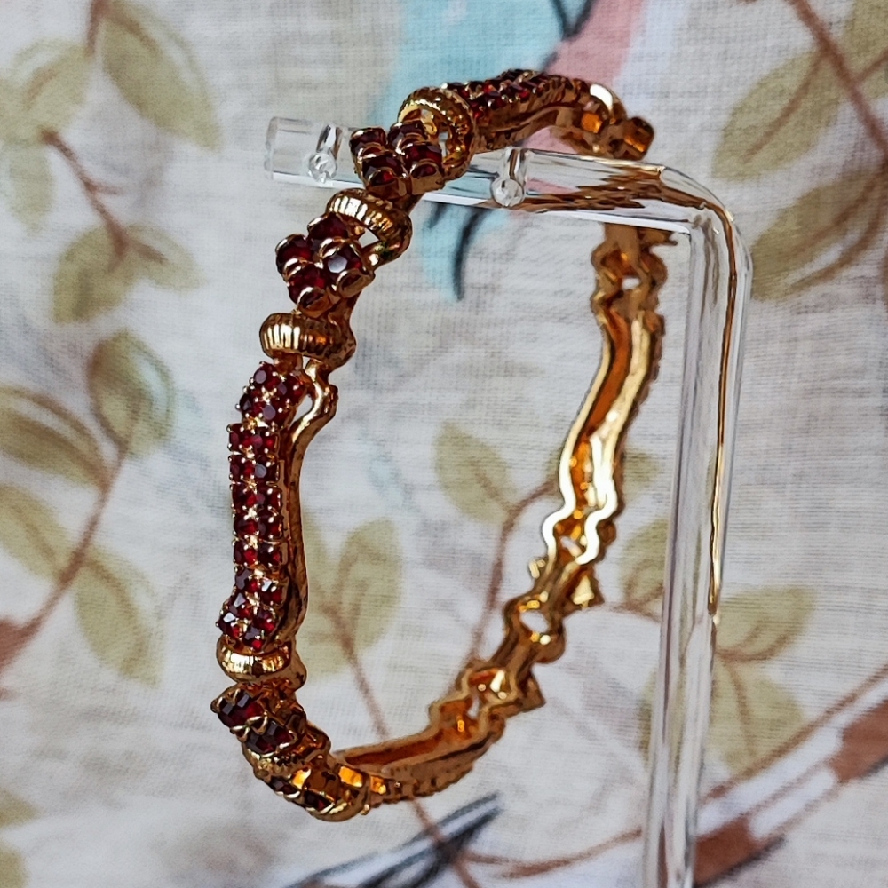 Ruby Garnet Red Rhinestone Prong Set Vintage Gold… - image 1